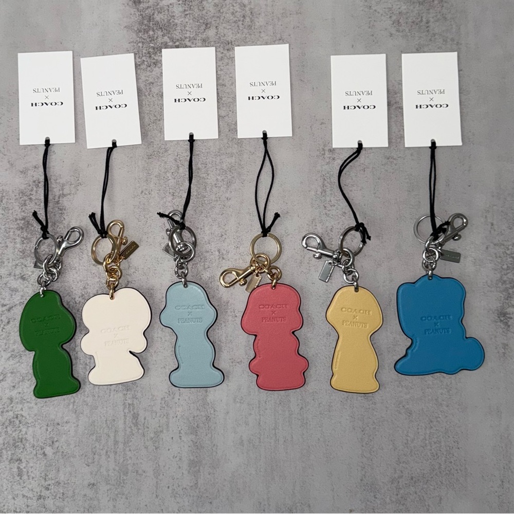 Coach x Peanuts 2025 Peppermint Patty Bag Charm Keychain - Picture 3 of 12